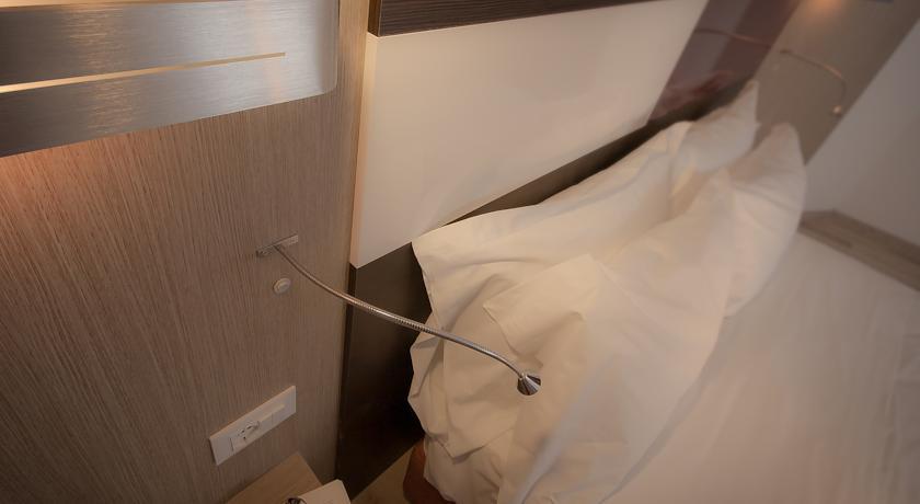 Genius Hotel Downtown Milan Bagian luar foto