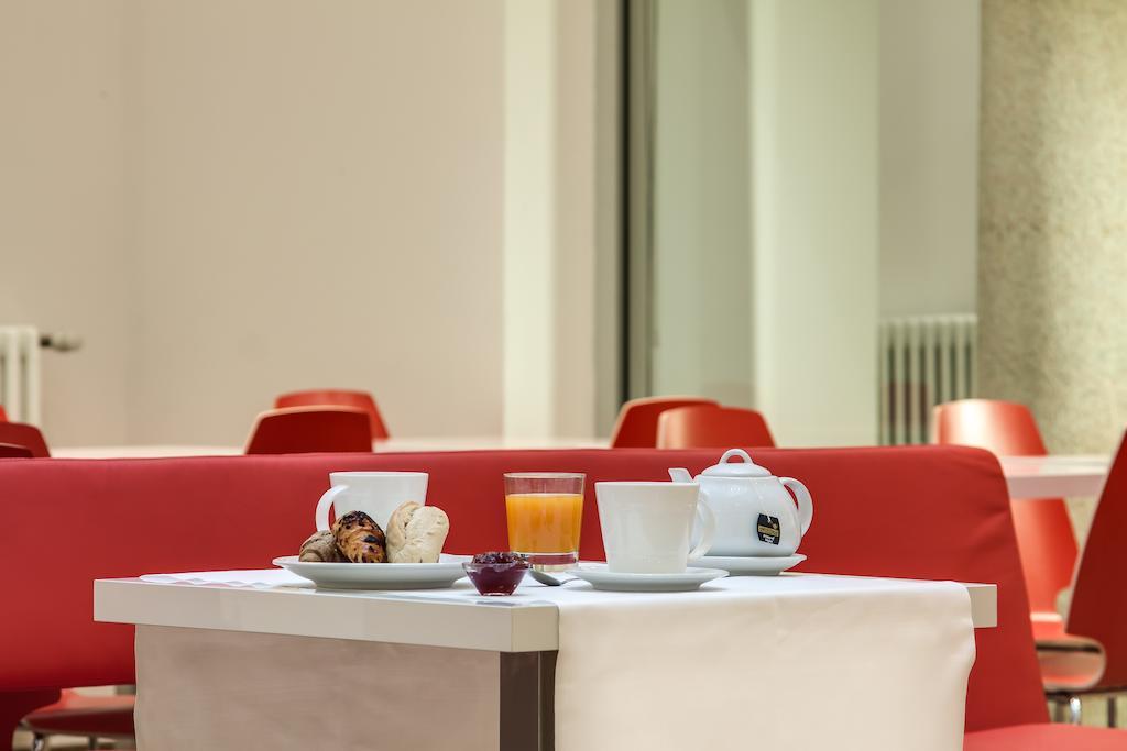 Genius Hotel Downtown Milan Bagian luar foto